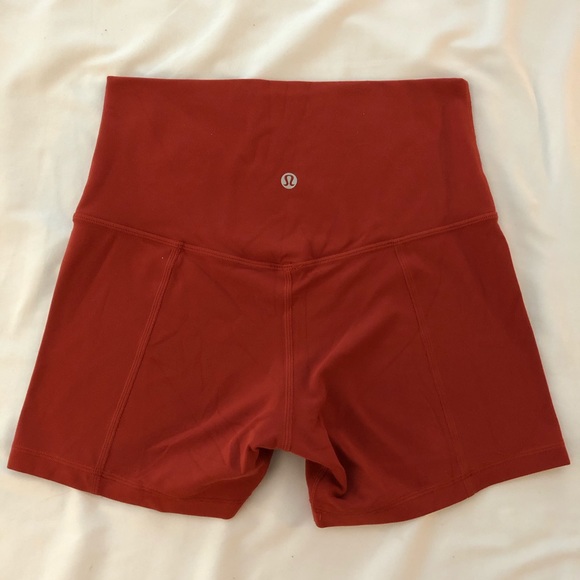 Lululemon size 6 align shorts 4” cayenne - Picture 2 of 5